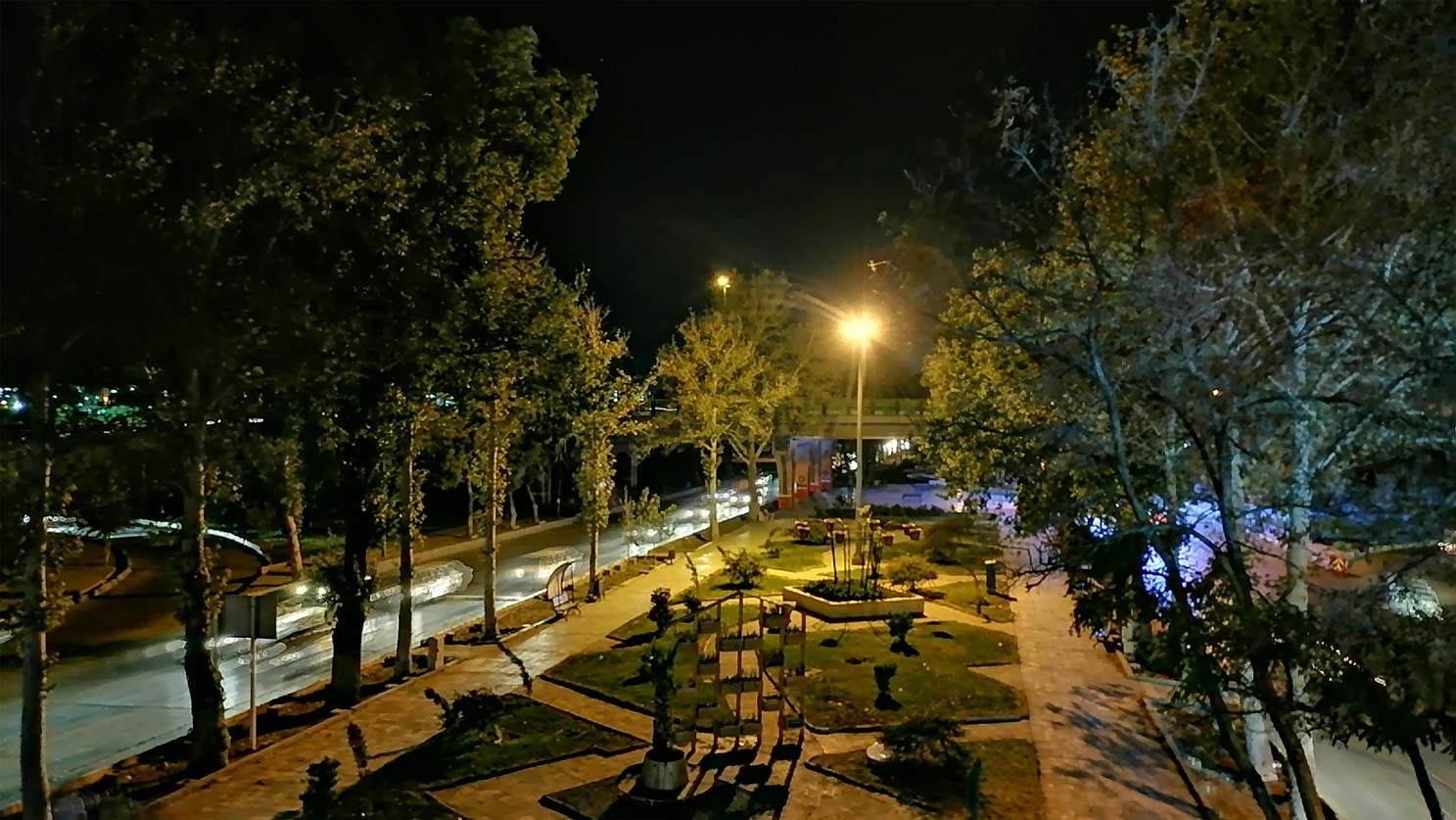 سفرو گردشگری بلوار طاق بستان؛ مسیر محبوب پیادهروی شبانه